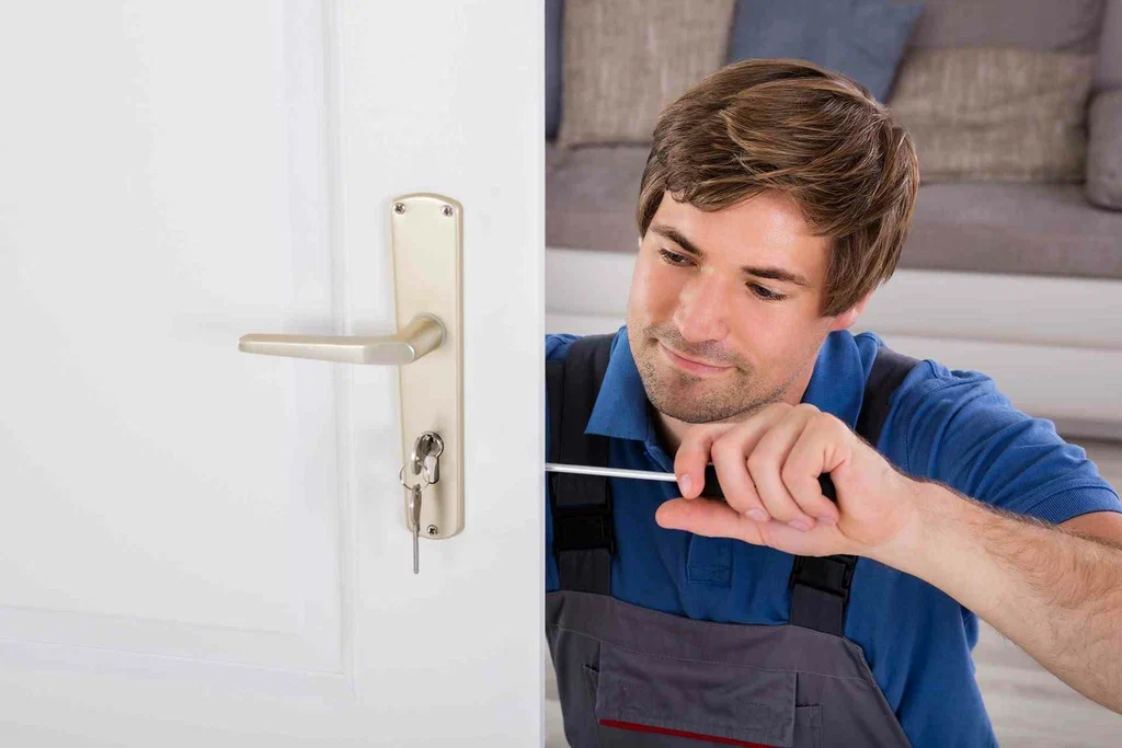 Locksmith Willard